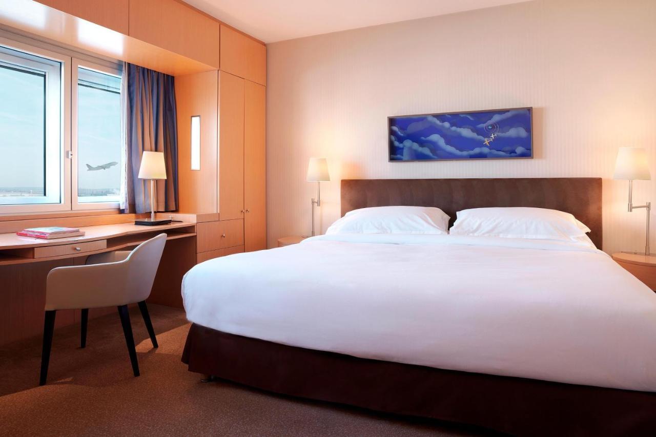Sheraton Paris Charles De Gaulle Airport Hotel Le Mesnil-Amelot Exterior photo