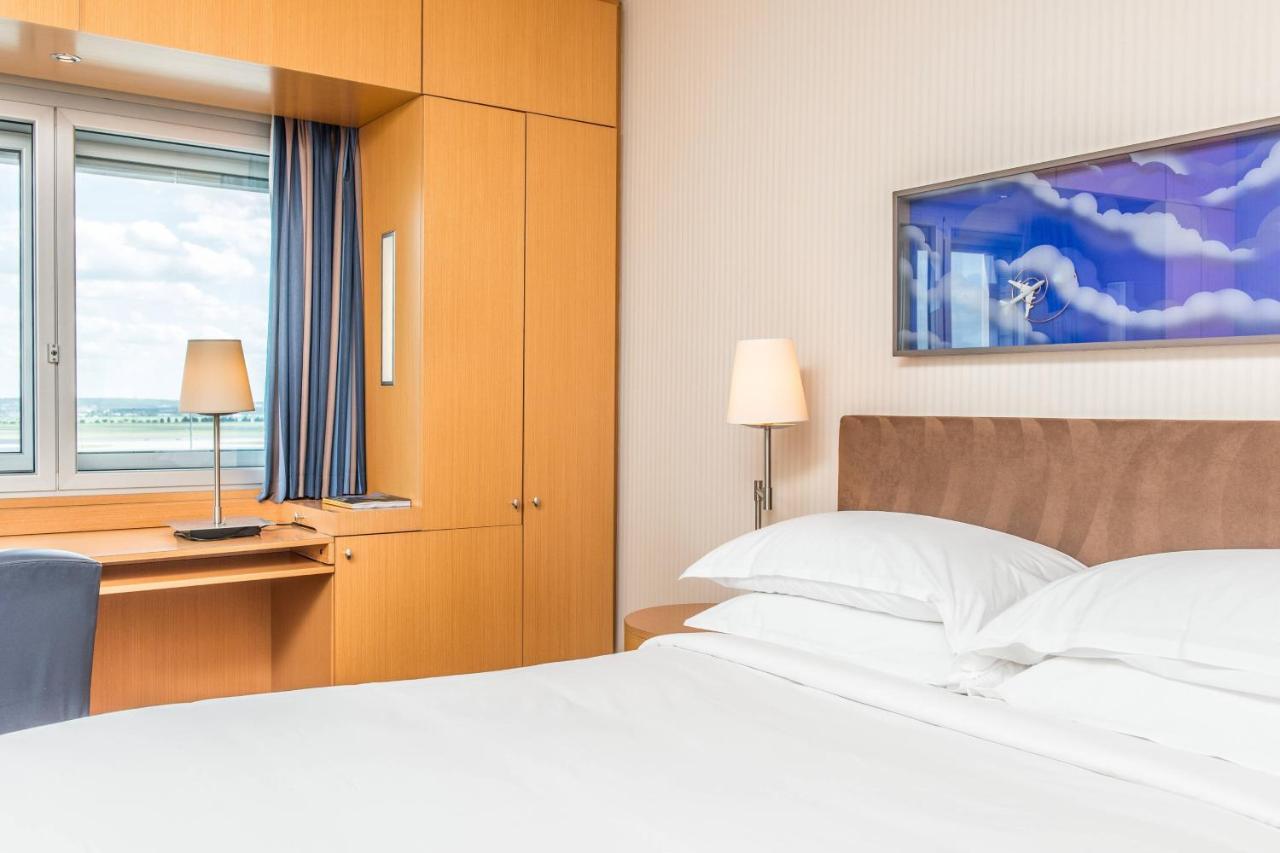 Sheraton Paris Charles De Gaulle Airport Hotel Le Mesnil-Amelot Exterior photo