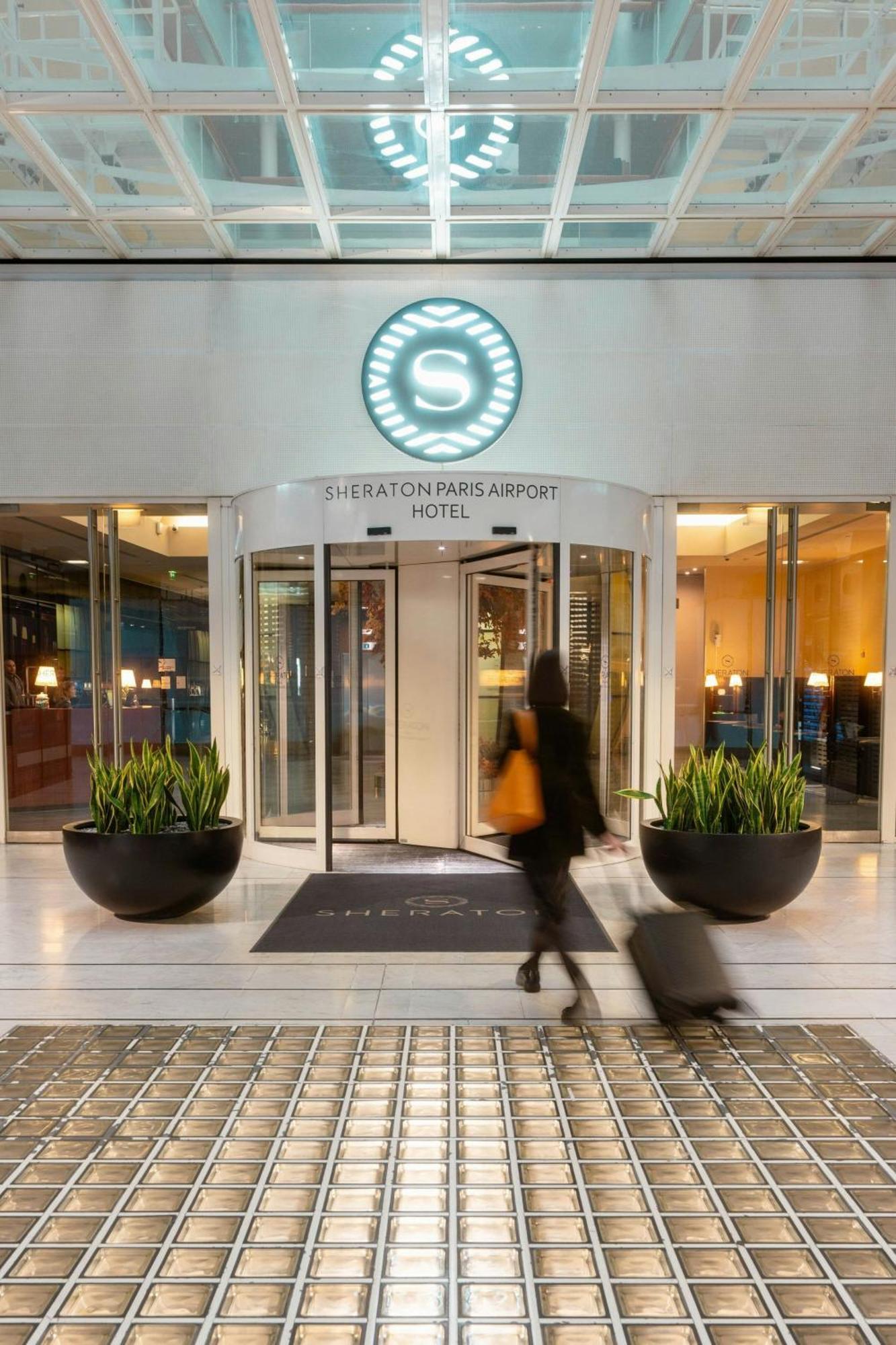 Sheraton Paris Charles De Gaulle Airport Hotel Le Mesnil-Amelot Exterior photo